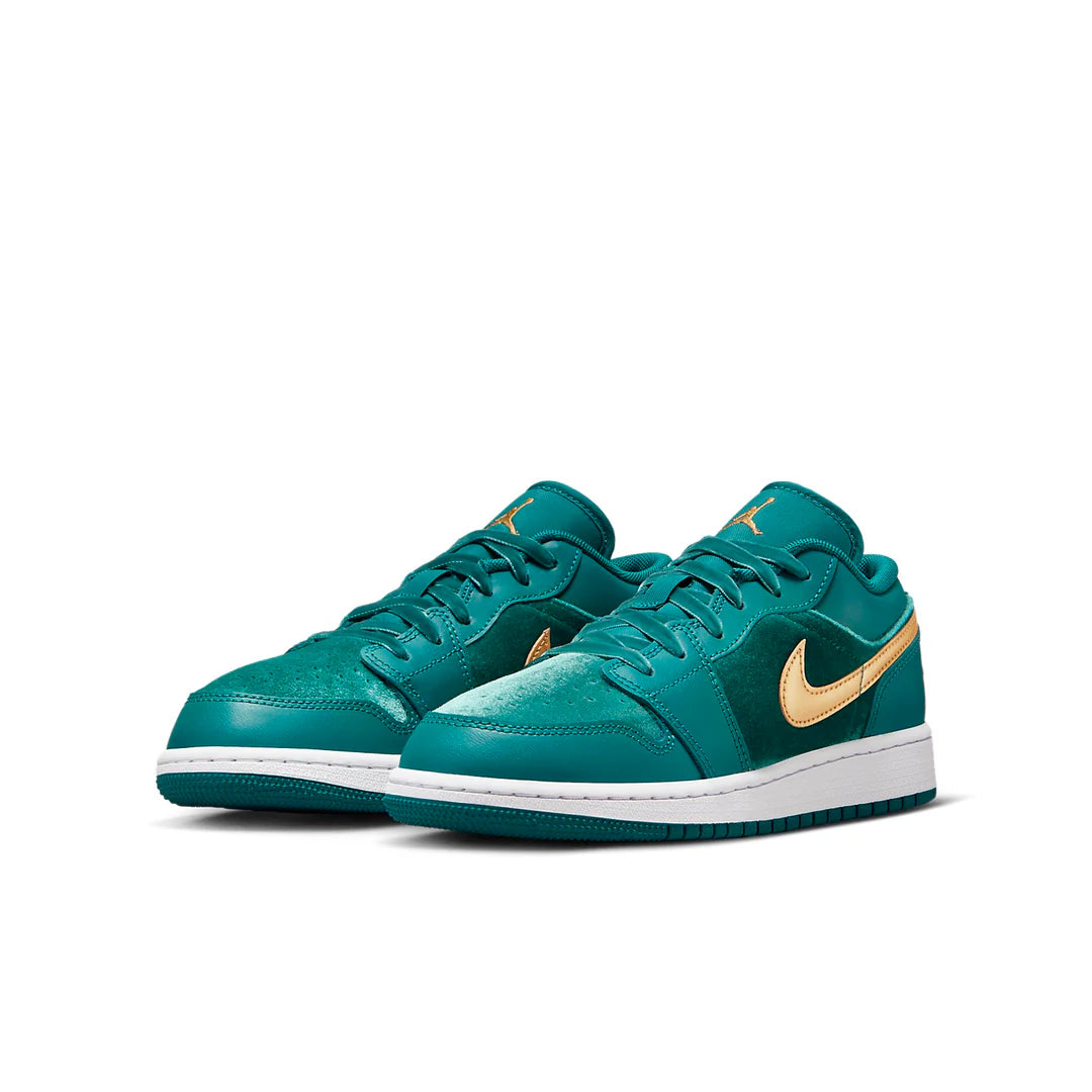 Air Jordan 1 Low SE Velvet GS 'Geode Teal Velvet'