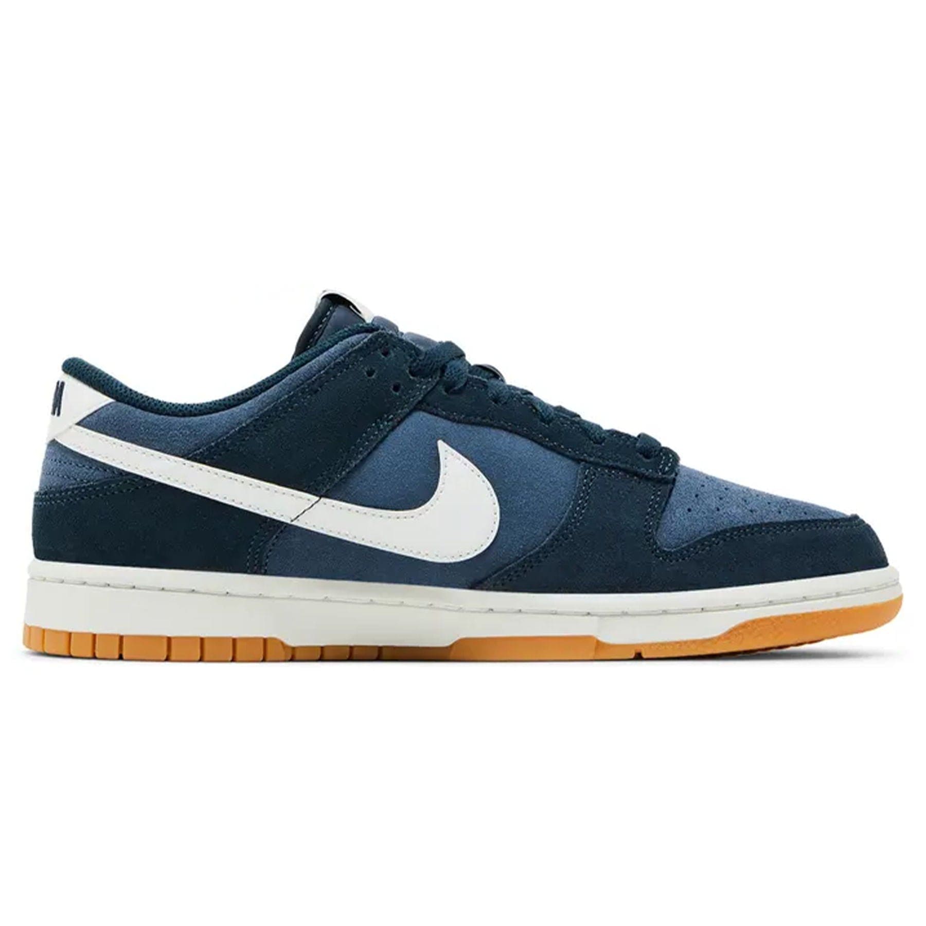 Nike Dunk Low SE 'Armory Navy Gum'