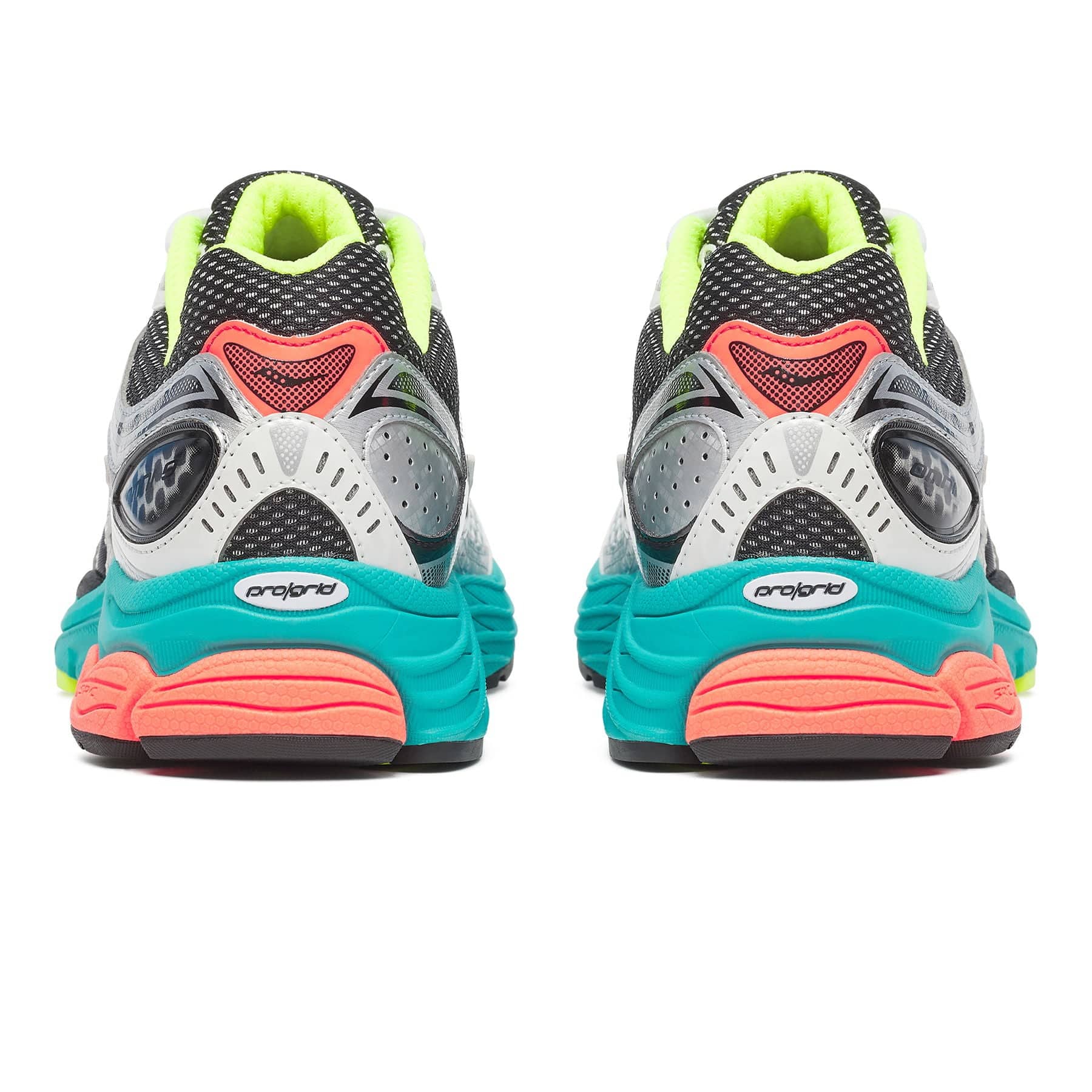 Saucony ProGrid Omni 9 'Silver Mutant'