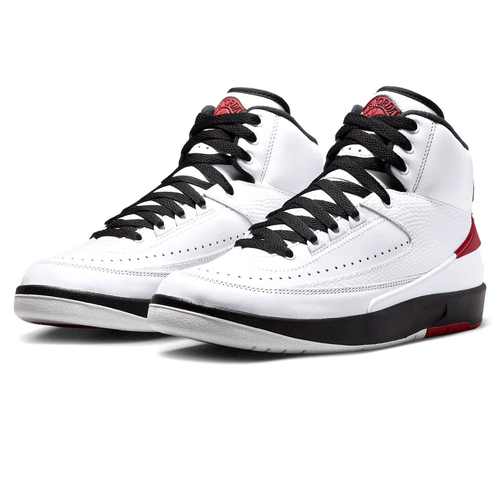 Air Jordan 2 Retro 'Chicago' 2022