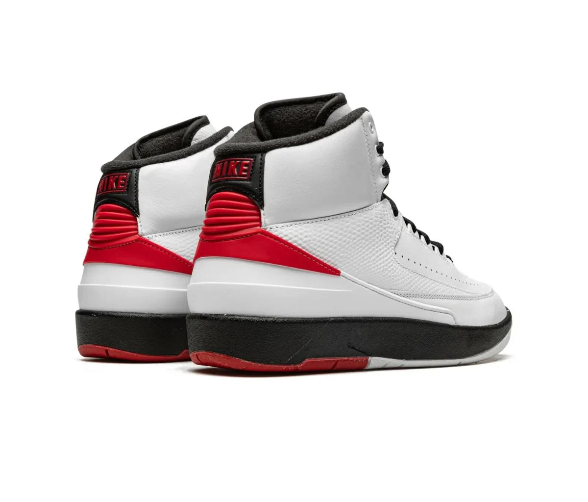 Air Jordan 2 Retro 'Chicago' 2022